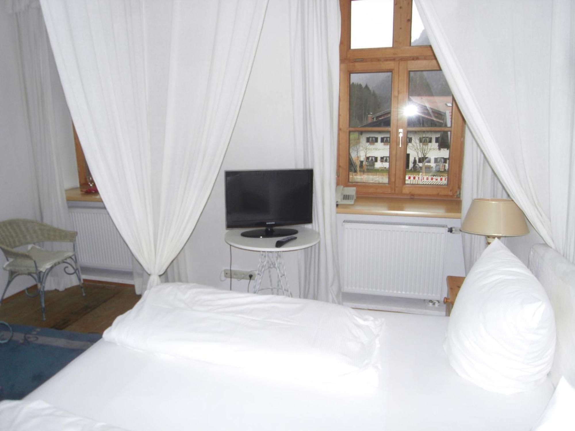 Posthotel Sachrang Екстер'єр фото